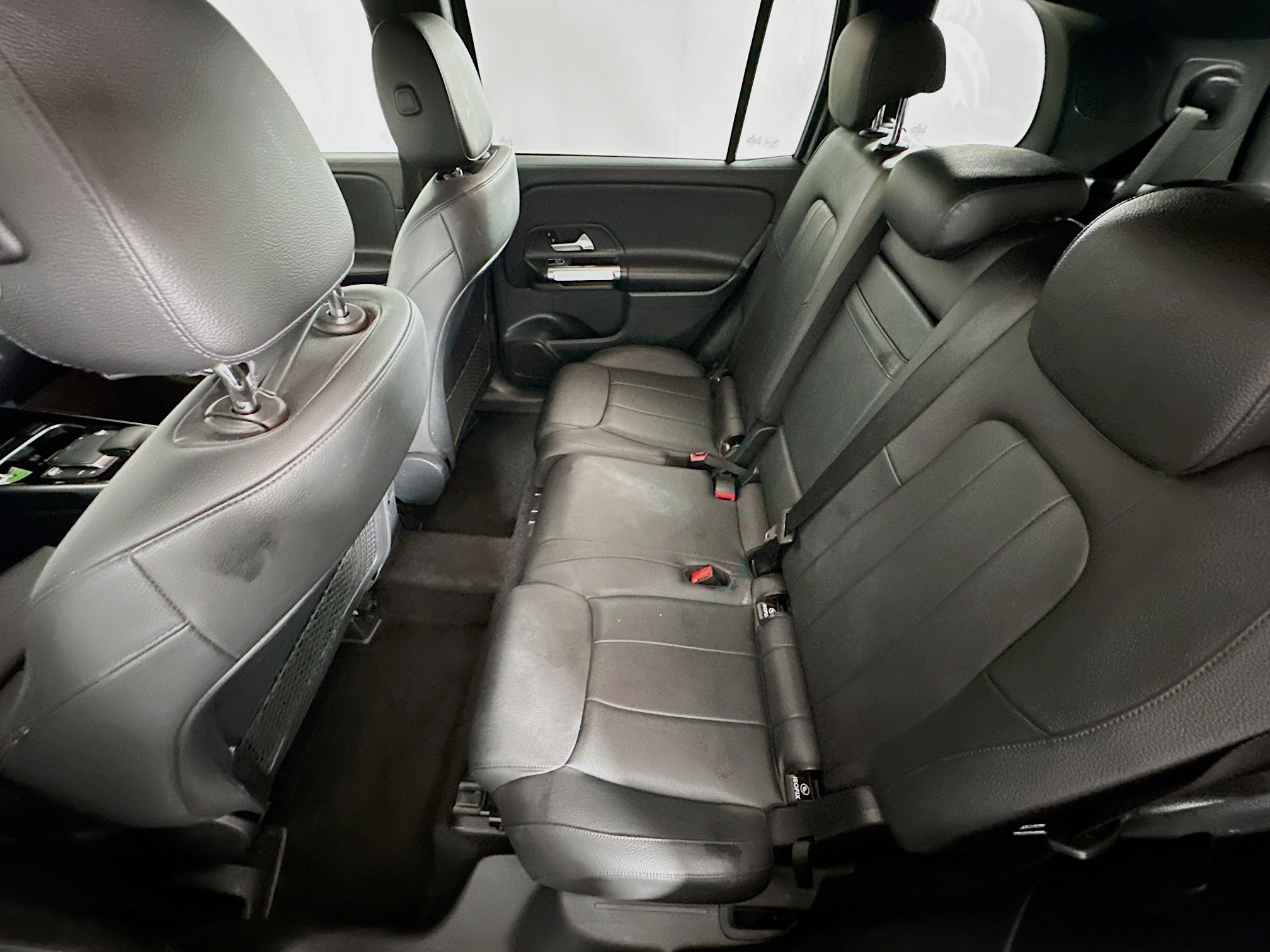 Used 2023 Mercedes-Benz GLB 250 4MATIC image 29