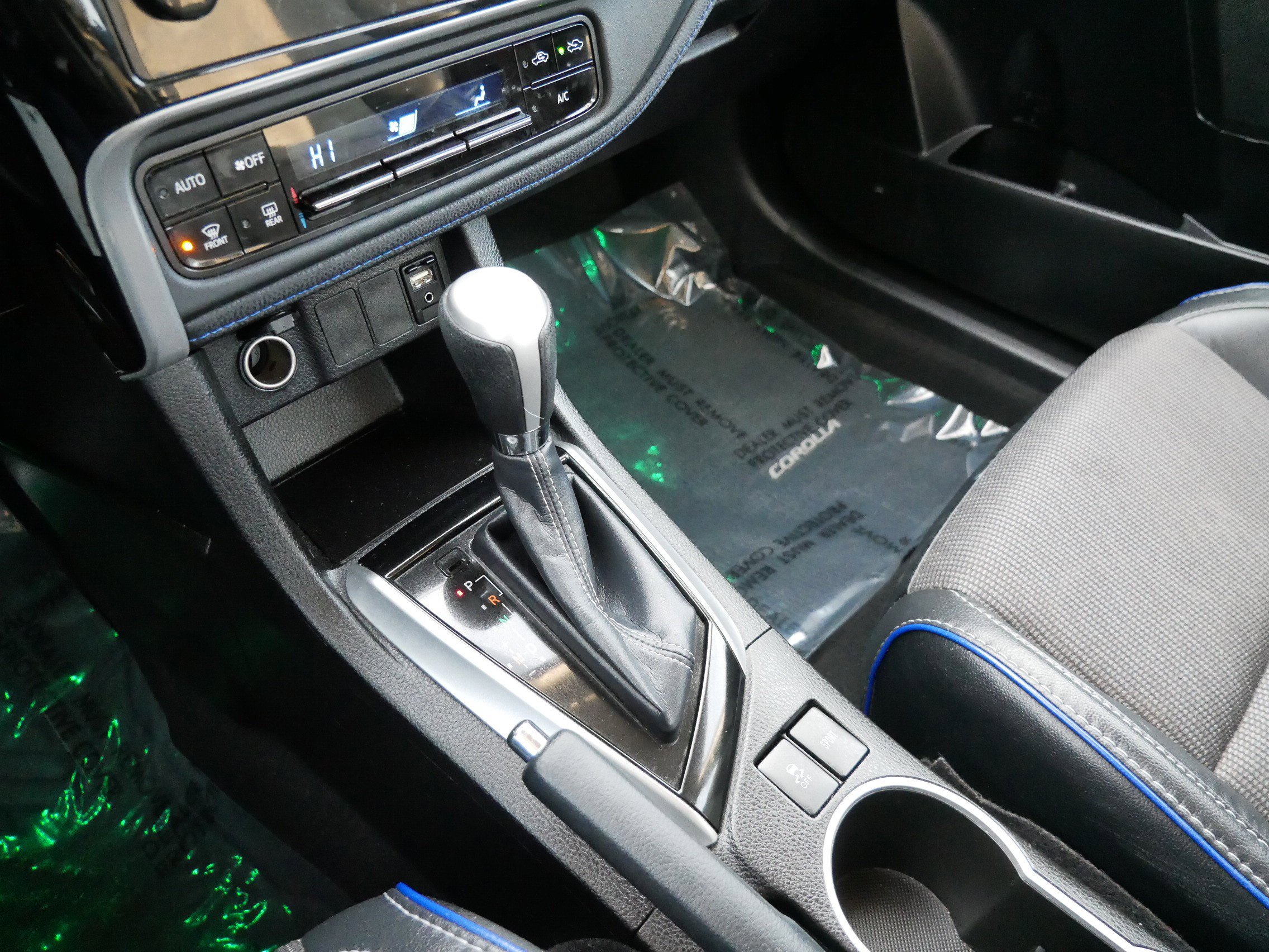 Used 2017 Toyota Corolla SE image 21