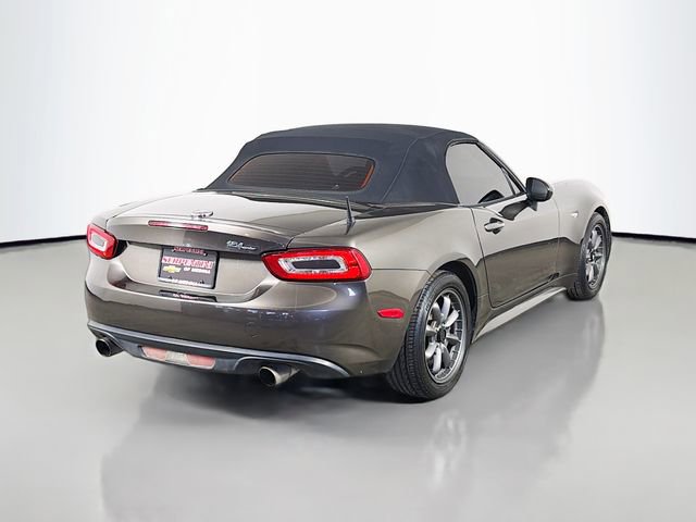 Used 2017 FIAT 124 Spider Classica image 6