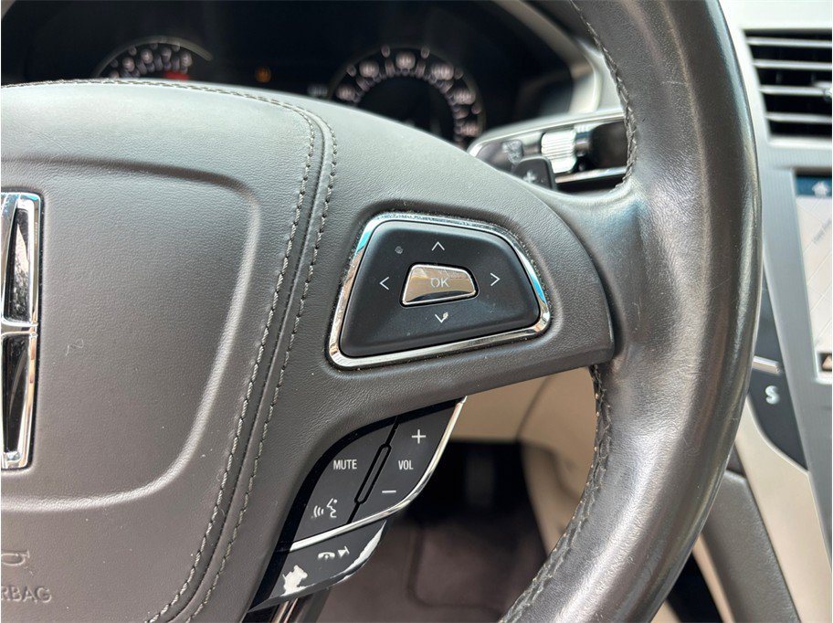 Used 2018 Lincoln MKZ Select w/ Select Plus Package FWD image 25