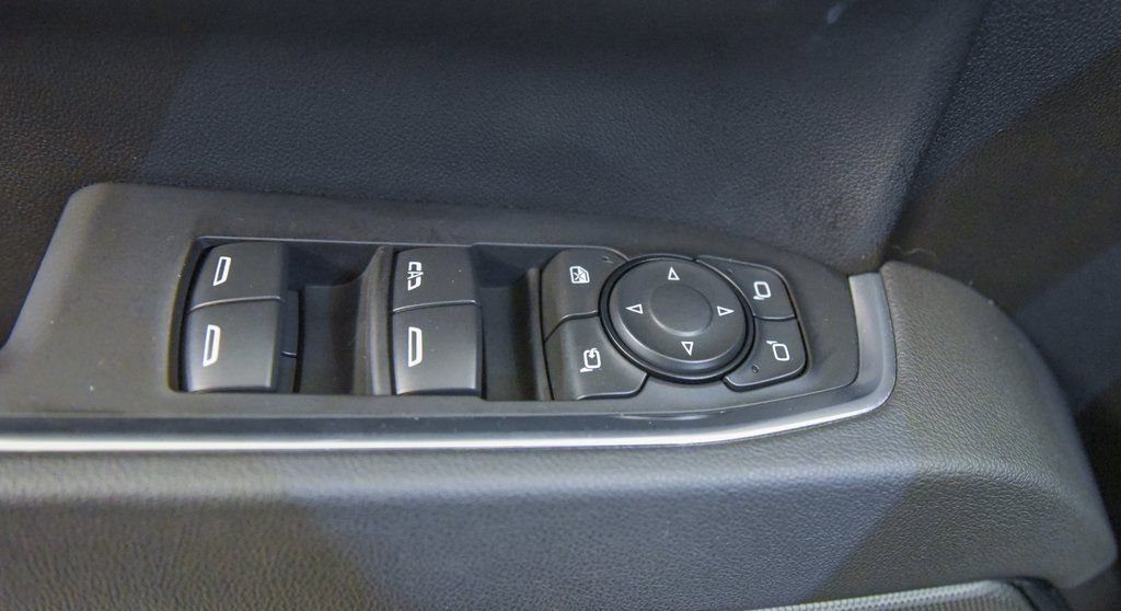 Used 2025 Chevrolet Silverado 2500 LT w/ Safety Package image 15