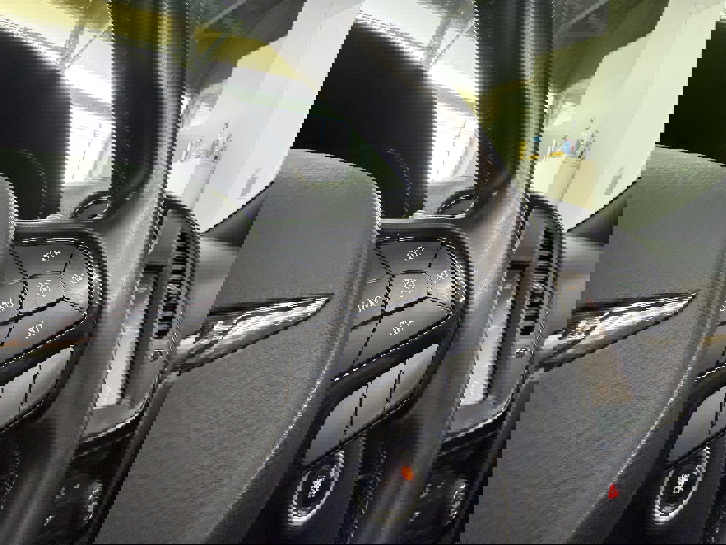 Used 2016 Chrysler 300 S image 17