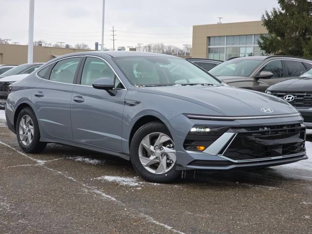 New 2026 Hyundai Sonata SE image 2