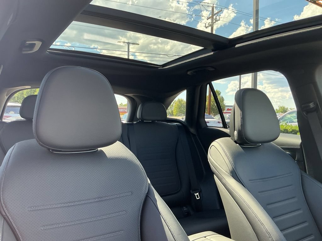 New 2026 Mercedes-Benz GLC 350e 4MATIC image 17