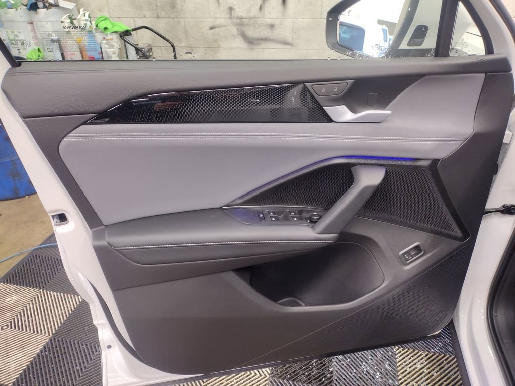 New 2026 Volkswagen Tiguan SE image 19