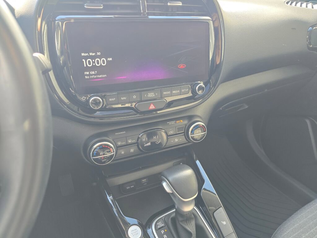 Used 2023 Kia Soul EX image 26