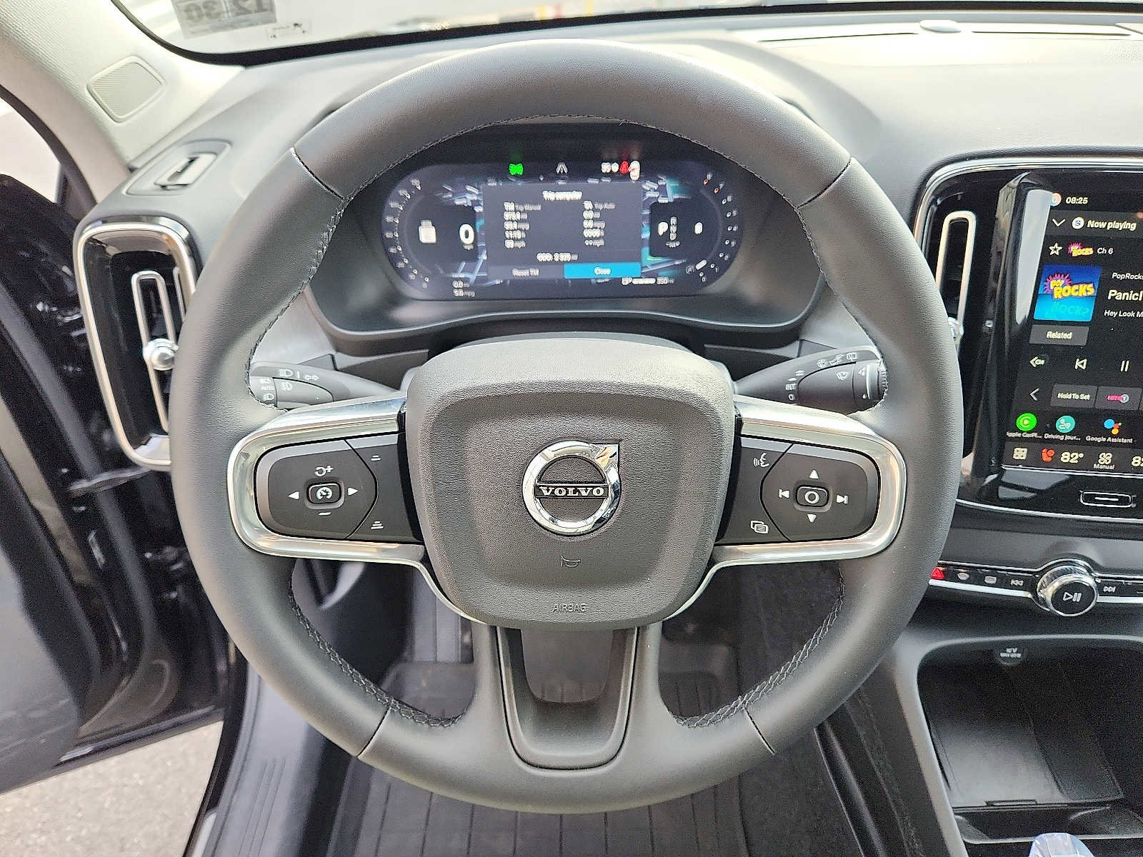 Used 2026 Volvo XC40 B5 Plus w/ Protection Package Premier image 19