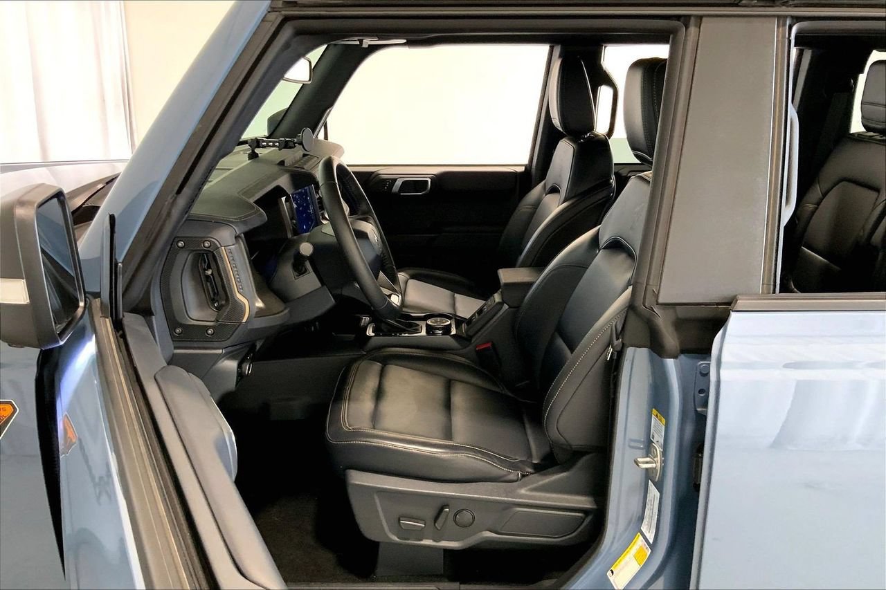 Used 2025 Ford Bronco Badlands AWD/4WD image 18