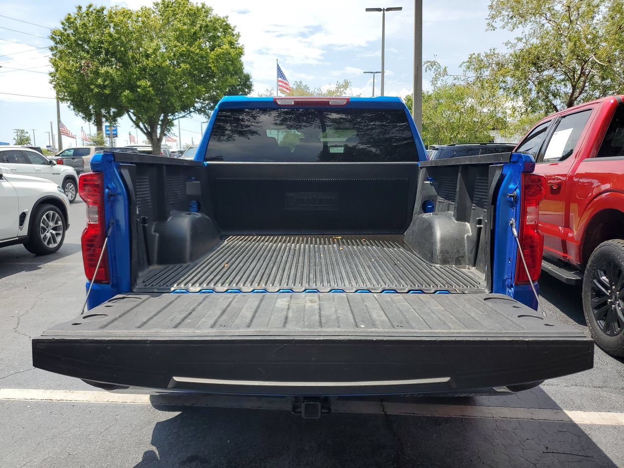 Used 2025 Chevrolet Silverado 1500 LT RWD image 9