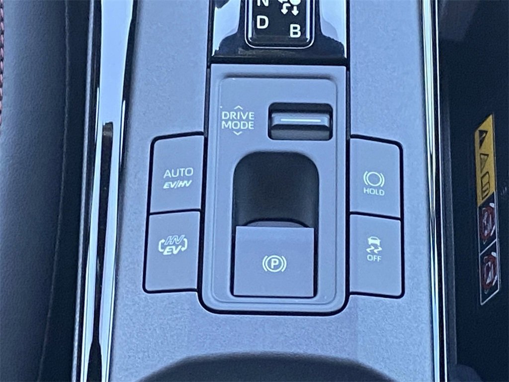 Certified 2024 Toyota Prius Limited image 31