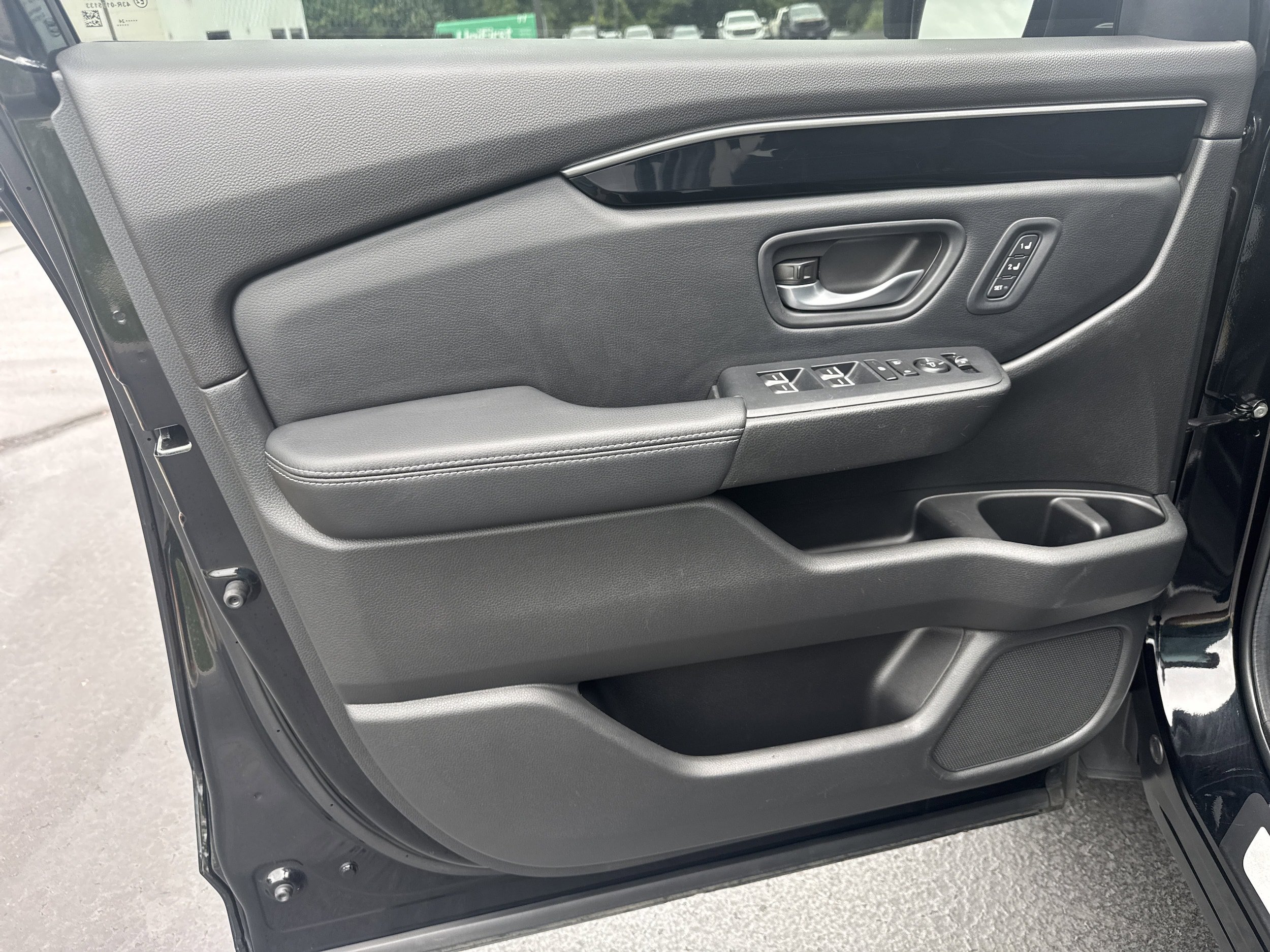 Used 2024 Honda Pilot Touring image 8