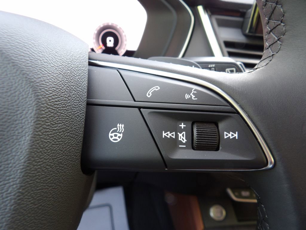 Used 2025 Audi Q5 2.0T Premium Plus image 18