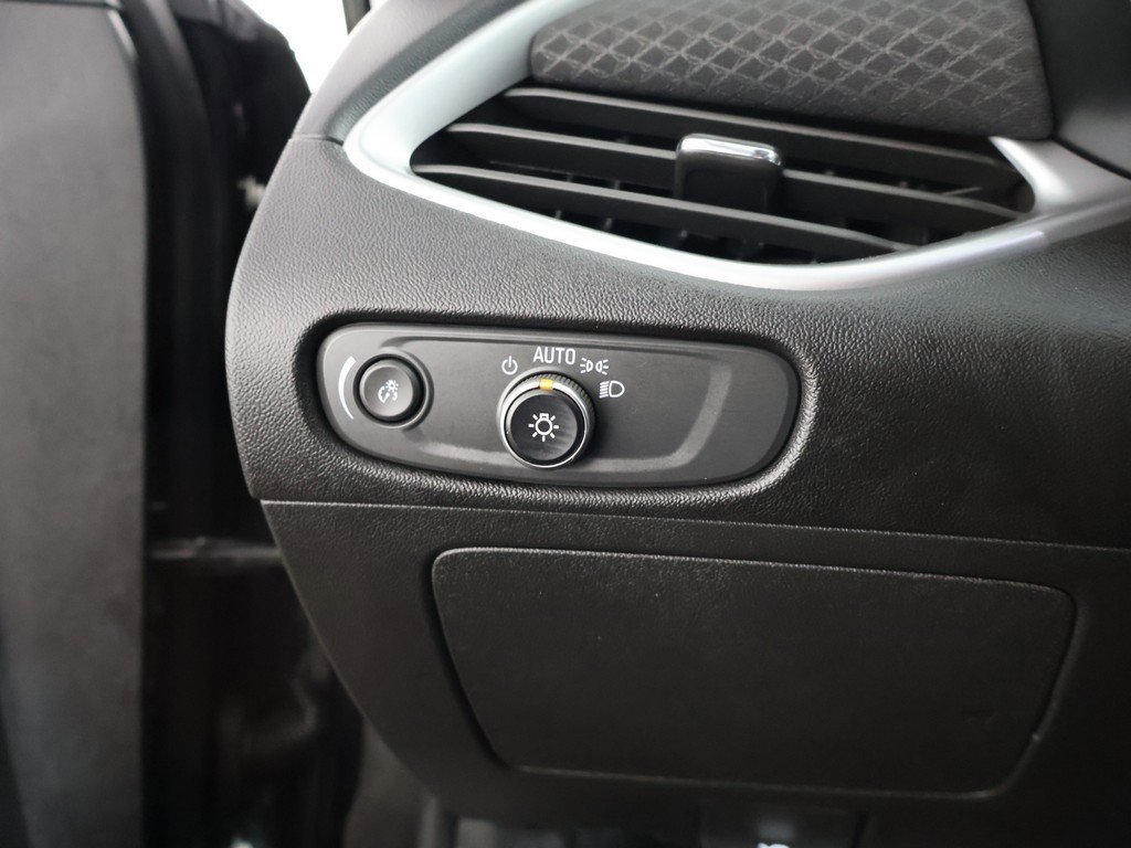 Used 2025 Chevrolet Malibu LS image 35