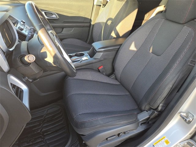 Used 2015 Chevrolet Equinox LT w/ Driver Convenience Package image 25