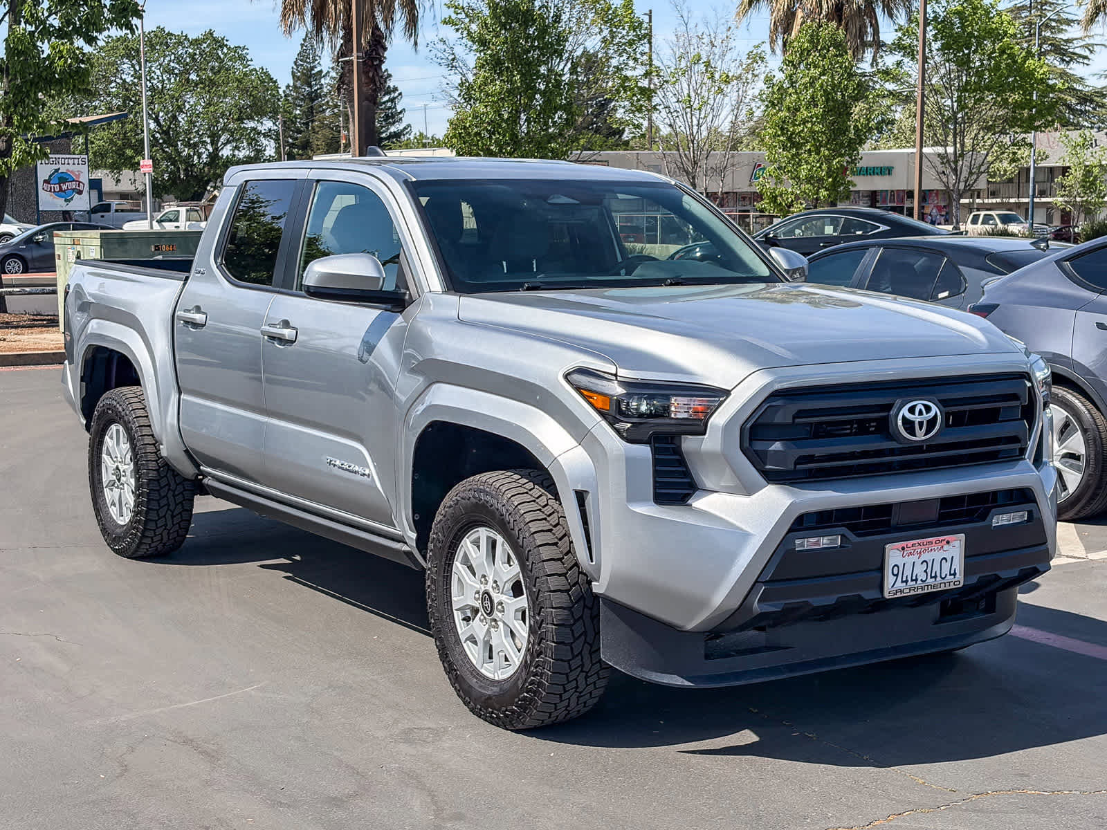 Used 2024 Toyota Tacoma SR5 image 5