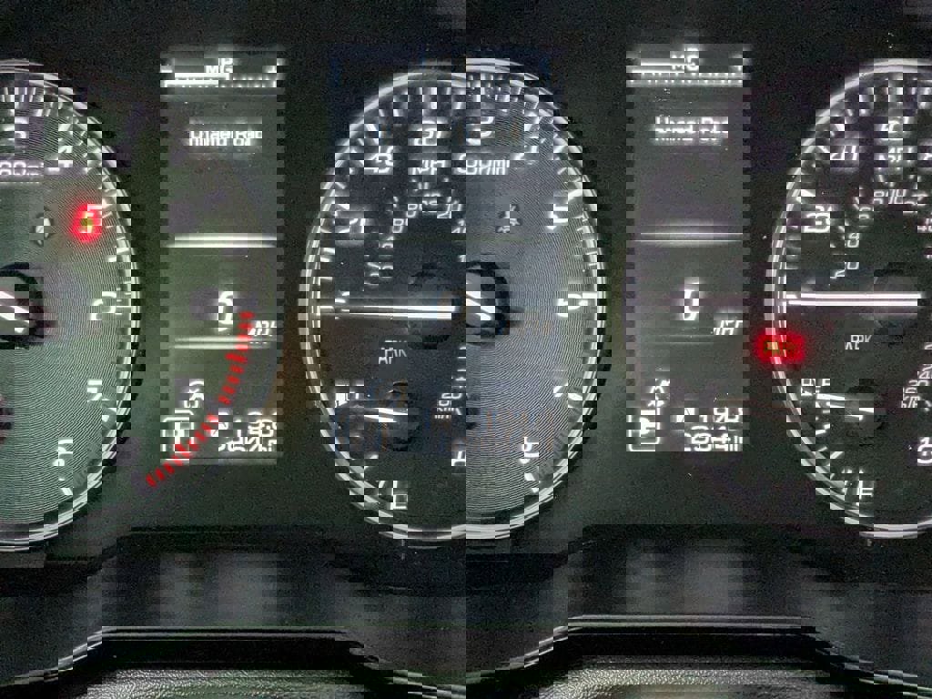 Used 2025 Subaru Outback Premium image 14