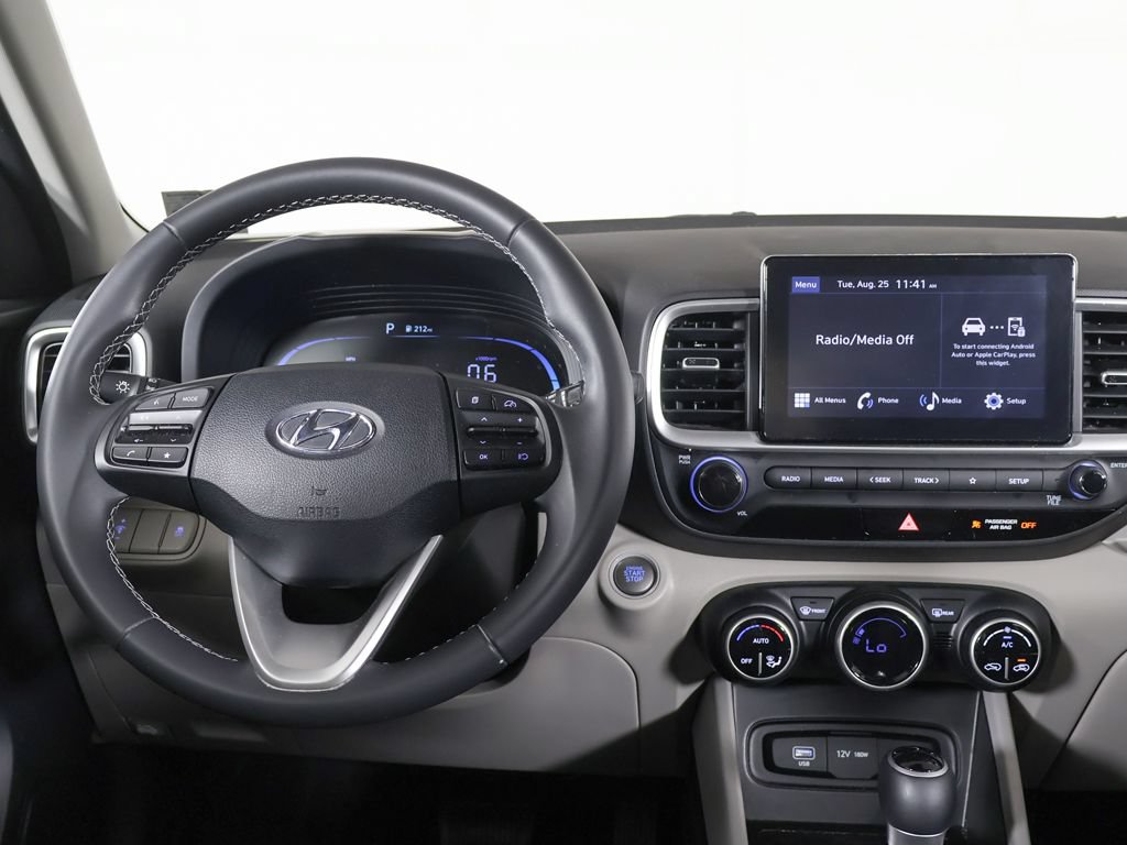 Certified 2024 Hyundai Venue SEL FWD image 29