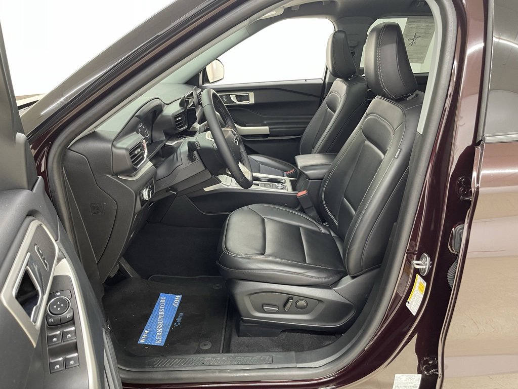Used 2023 Ford Explorer XLT w/ Equipment Group 202A image 22