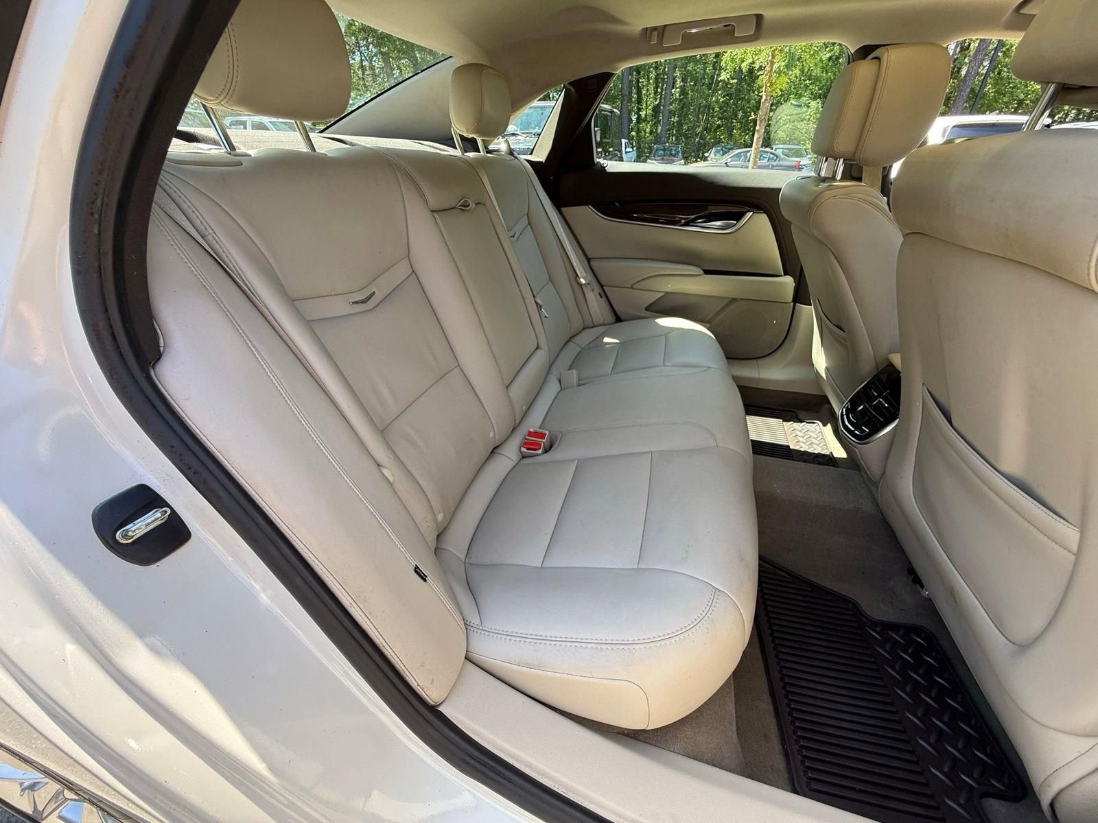 Used 2013 Cadillac XTS Premium FWD image 24