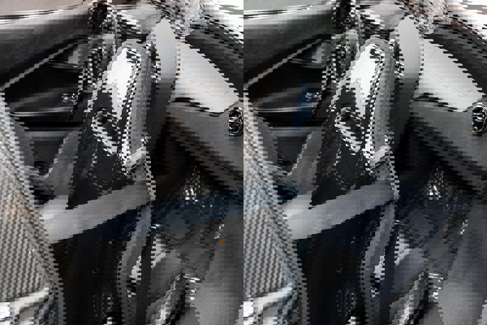 Used 2023 McLaren 720S Spider image 38