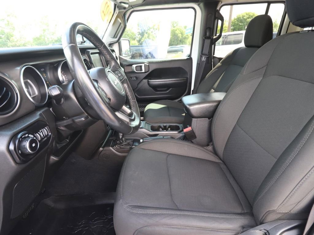 Used 2022 Jeep Wrangler Unlimited Sport image 2