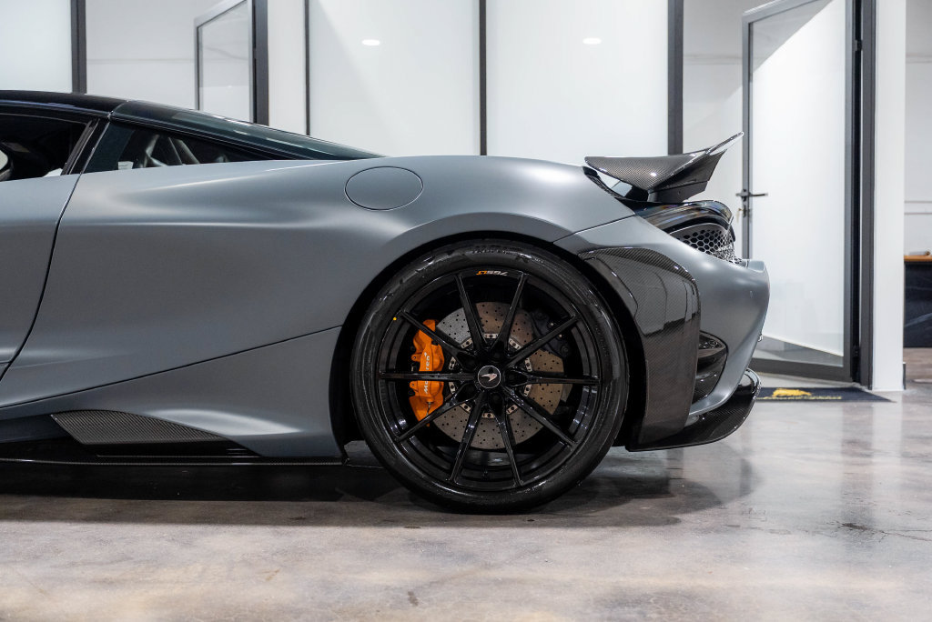 Used 2021 McLaren 765LT RWD image 35