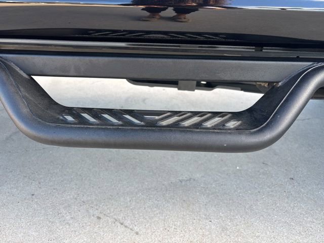 Used 2022 Ford F250 Lariat w/ Black Appearance Package image 37