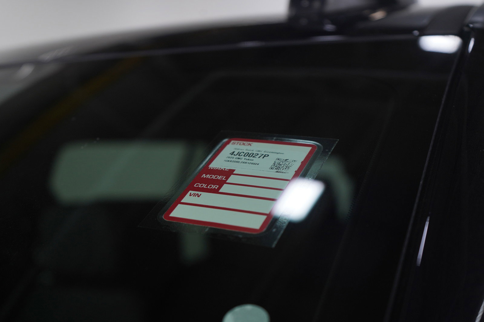 Used 2025 GMC Yukon Denali w/ Denali Reserve Package image 27