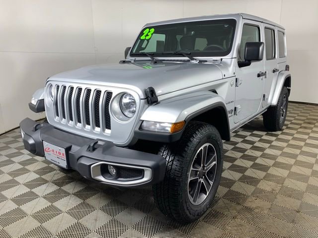 Used 2023 Jeep Wrangler Sahara image 2