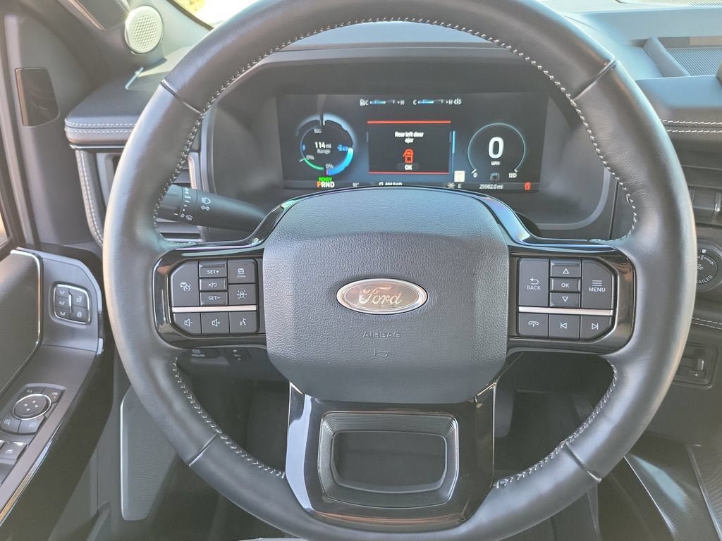 Used 2023 Ford F150 Lightning Platinum AWD/4WD image 24