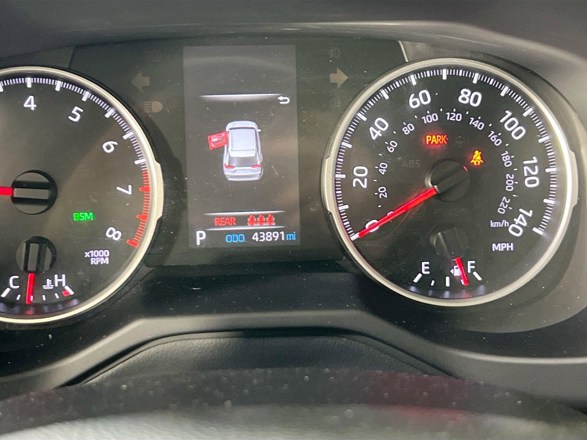 Used 2021 Toyota RAV4 XLE Premium image 12