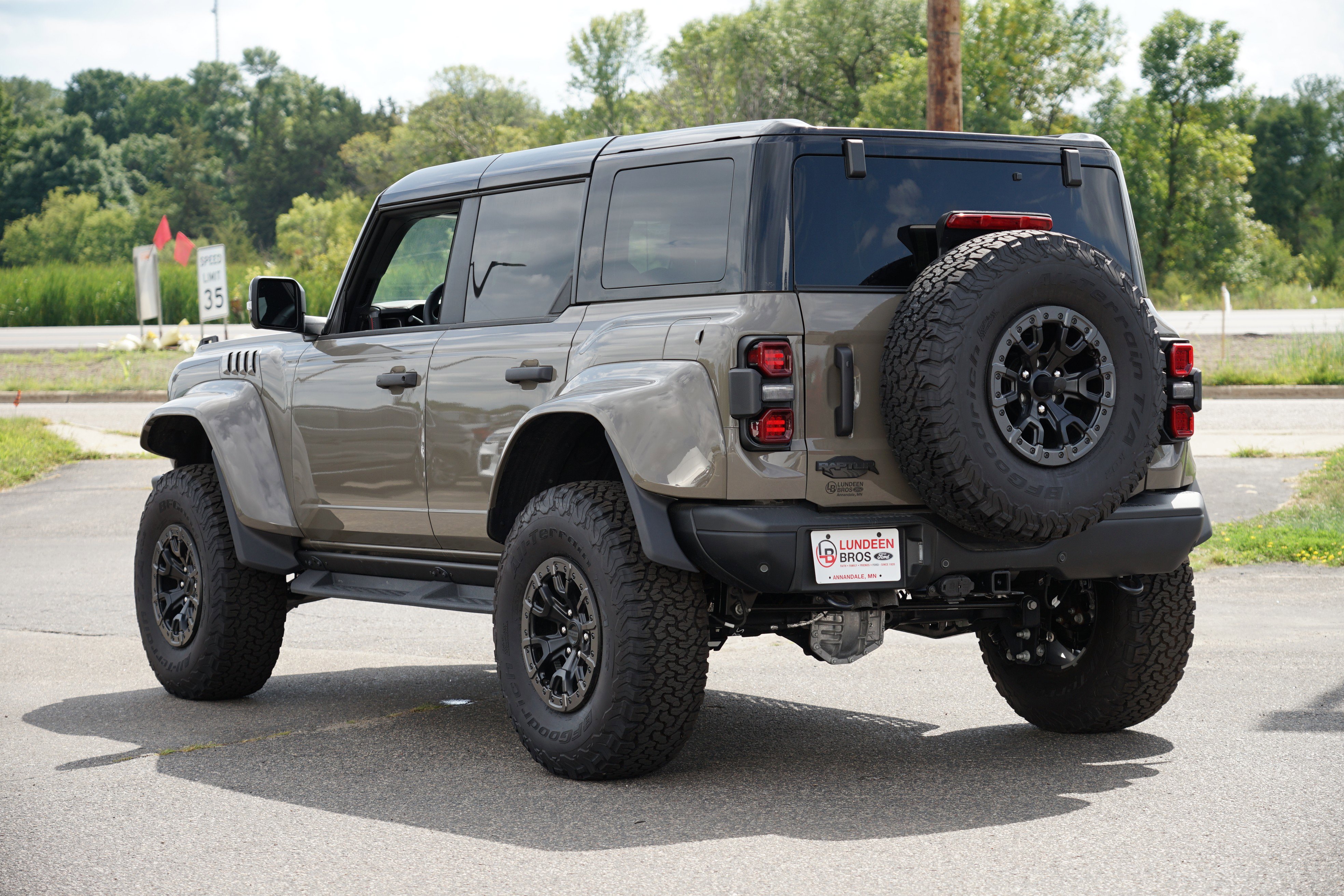 New 2025 Ford Bronco Raptor image 6