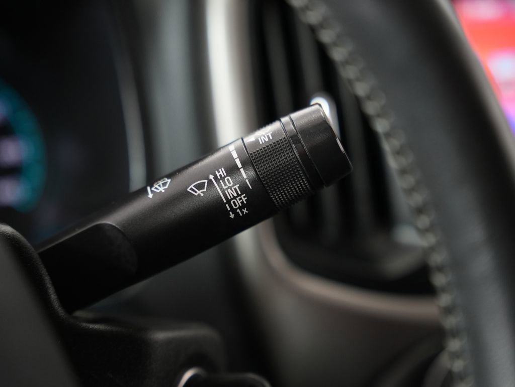 Used 2015 Chevrolet Colorado Z71 w/ LPO, Gearon Divider Package AWD/4WD image 15