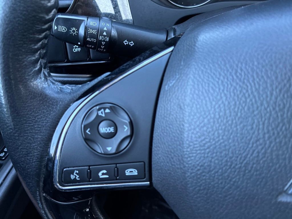 Used 2020 Mitsubishi Outlander SEL image 27