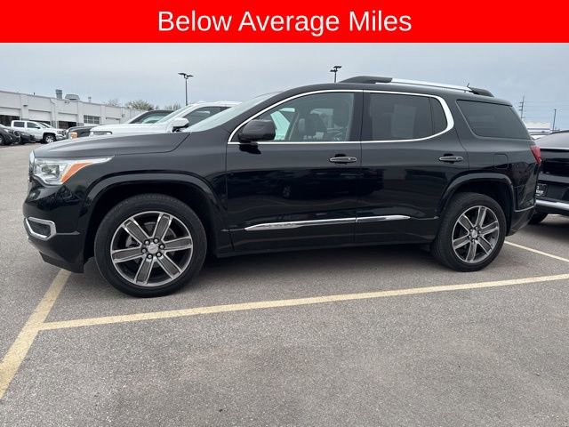 Used 2017 GMC Acadia Denali w/ Technology Package image 3