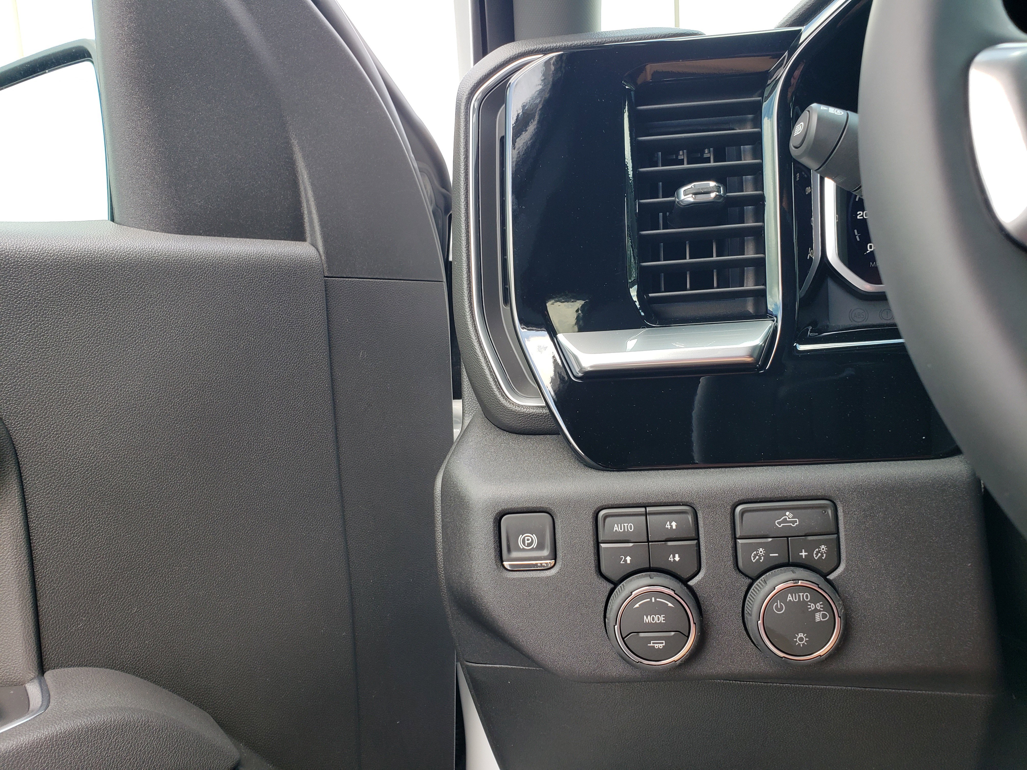 New 2026 Chevrolet Silverado 1500 LT image 12