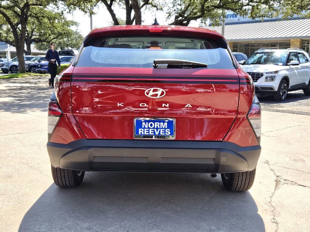 New 2026 Hyundai Kona SE image 4