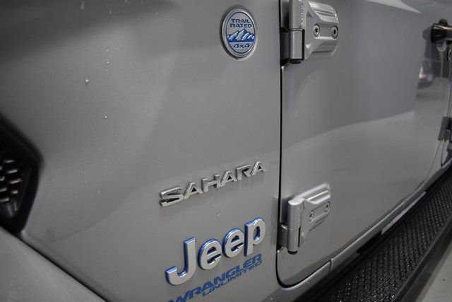 Used 2022 Jeep Wrangler Unlimited Sahara w/ Cold Weather Group image 41