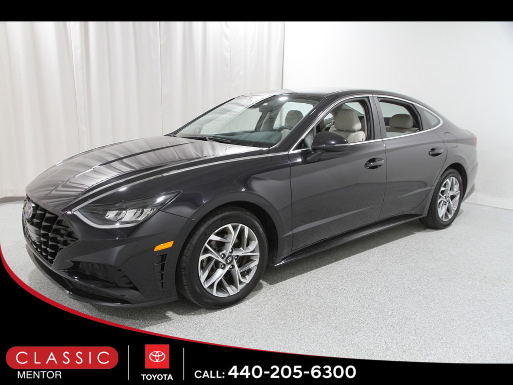 Used 2023 Hyundai Sonata SEL image 3