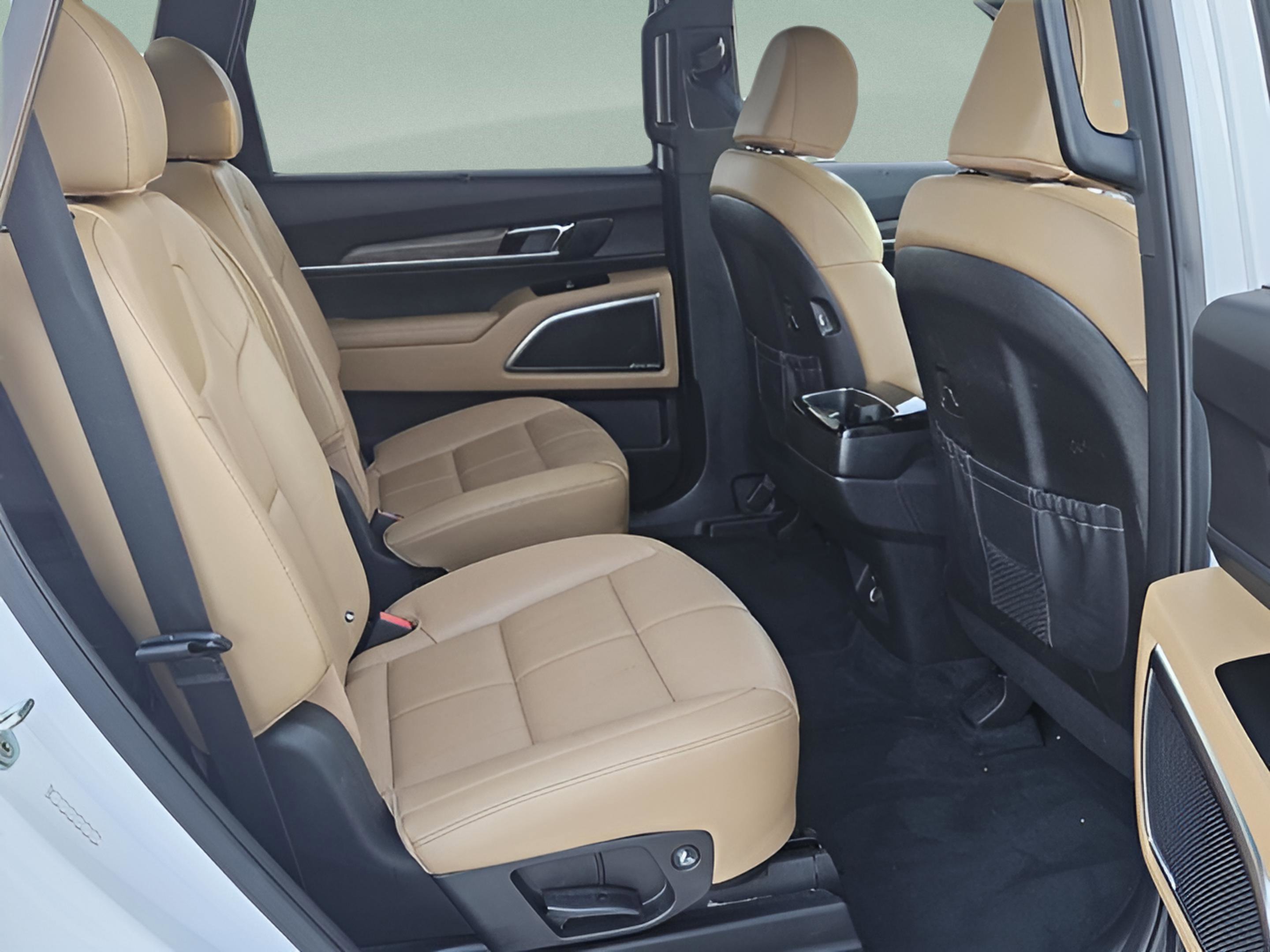 Used 2021 Kia Telluride SX w/ Towing Package image 15