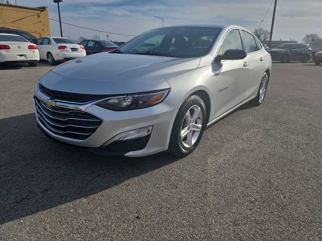 Used 2021 Chevrolet Malibu LS image 1