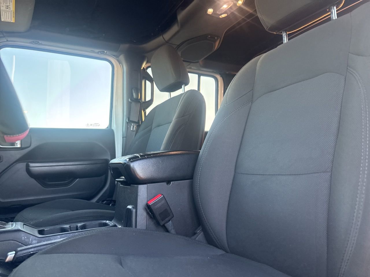 Used 2021 Jeep Wrangler Unlimited Sport image 35