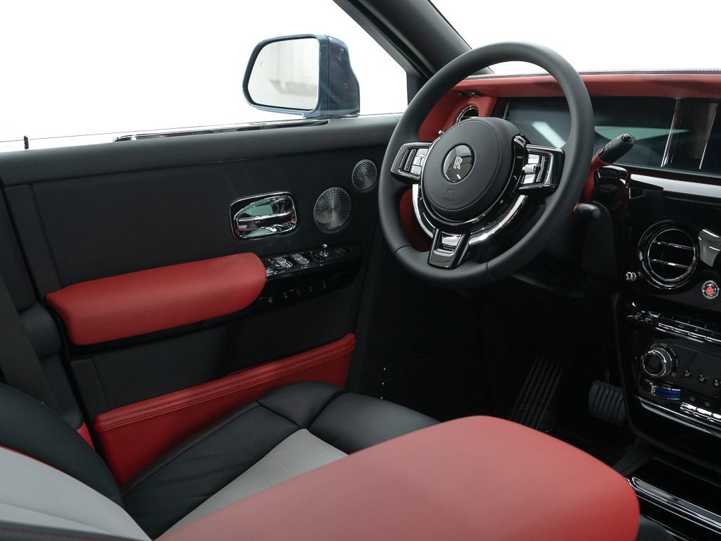 New 2026 Rolls-Royce Phantom Sedan image 33