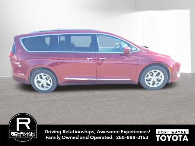 Used 2020 Chrysler Pacifica Touring-L Plus w/ Tire & Wheel Group image 5