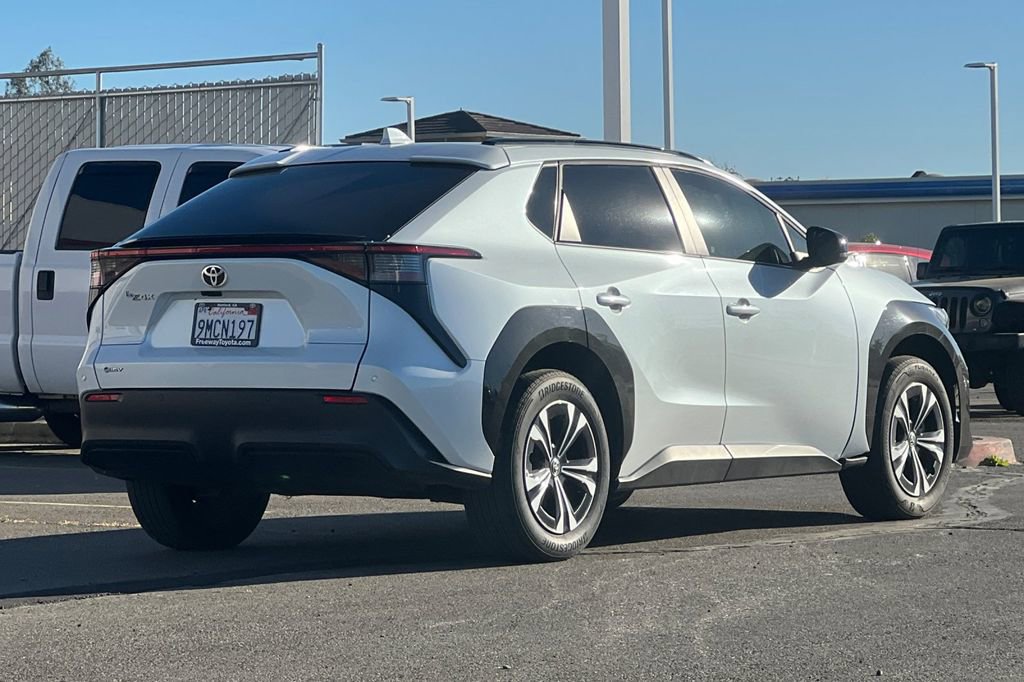 Used 2024 Toyota bZ4X XLE w/ Weather Package image 5