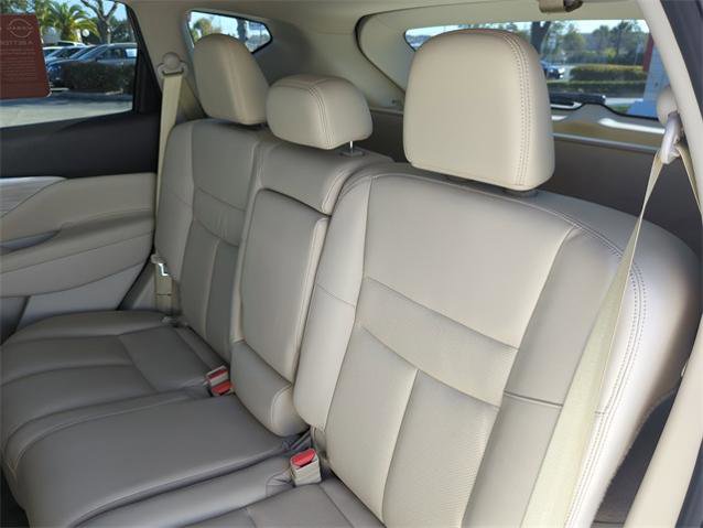 Certified 2018 Nissan Murano Platinum w/ Cargo Package image 25