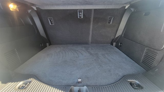 Used 2020 Chevrolet Trax LT w/ Sun & Sound Package image 44