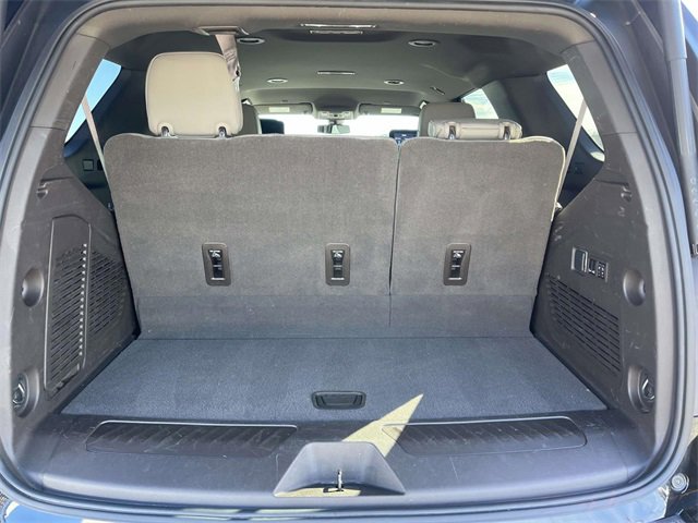 Used 2021 GMC Yukon SLT w/ Rear Media and Nav Package image 12