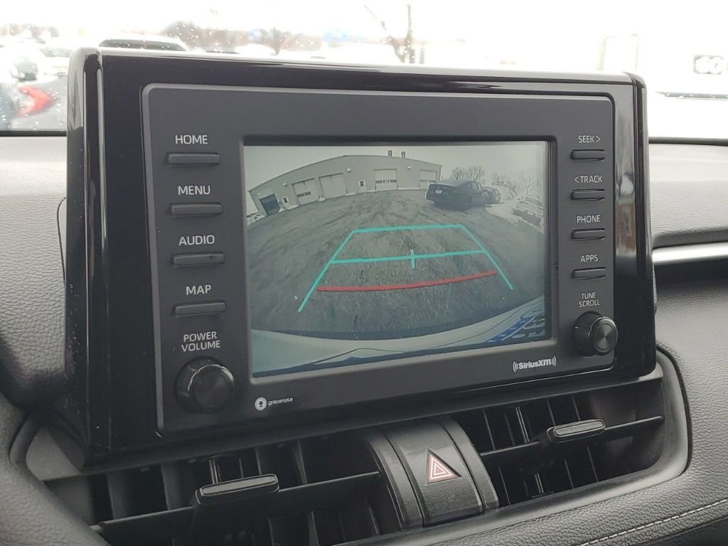 Used 2021 Toyota RAV4 LE image 20