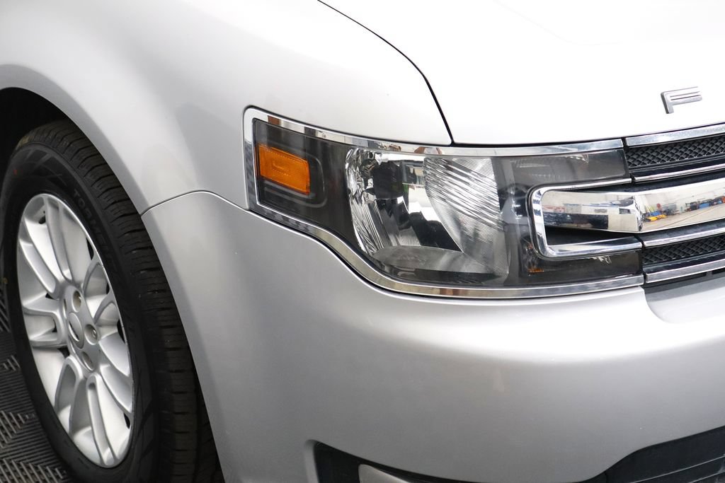 Used 2019 Ford Flex SEL w/ Equipment Group 202A AWD/4WD image 9